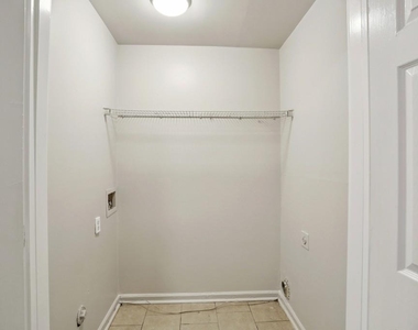 751 Prince Place - Photo Thumbnail 31