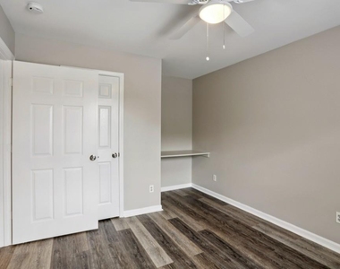 751 Prince Place - Photo Thumbnail 23