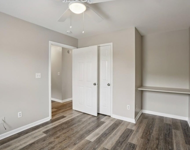 751 Prince Place - Photo Thumbnail 24