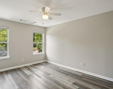 751 Prince Place - Photo Thumbnail 26