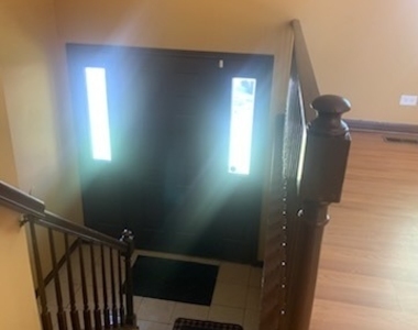982 Grant Street - Photo Thumbnail 2