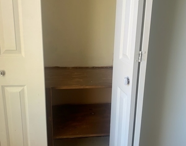 982 Grant Street - Photo Thumbnail 19