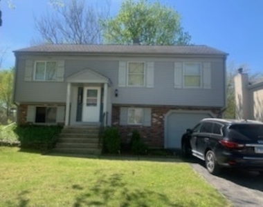 982 Grant Street - Photo Thumbnail 1