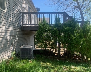 982 Grant Street - Photo Thumbnail 34