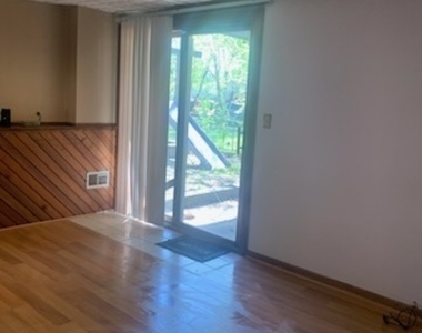982 Grant Street - Photo Thumbnail 43