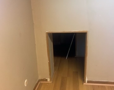 982 Grant Street - Photo Thumbnail 30
