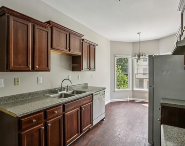 740 Prince Place - Photo Thumbnail 15