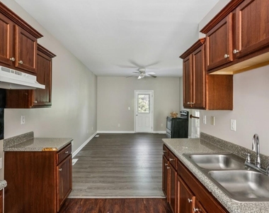 740 Prince Place - Photo Thumbnail 18