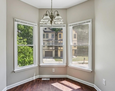 740 Prince Place - Photo Thumbnail 16