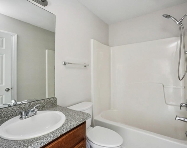 740 Prince Place - Photo Thumbnail 32