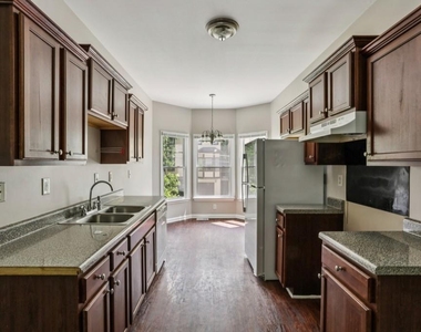 740 Prince Place - Photo Thumbnail 14