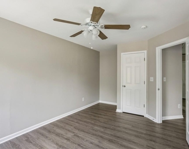 740 Prince Place - Photo Thumbnail 28