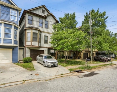 740 Prince Place - Photo Thumbnail 5