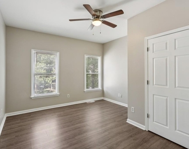 739 Prince Place - Photo Thumbnail 21