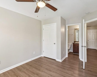 739 Prince Place - Photo Thumbnail 31