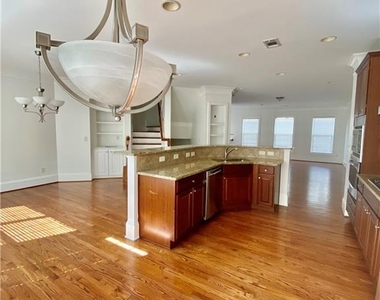 2783 Durham Drive Ne - Photo Thumbnail 7