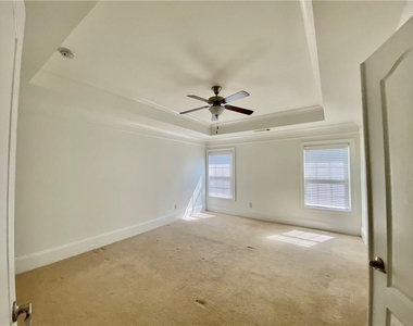 2783 Durham Drive Ne - Photo Thumbnail 11