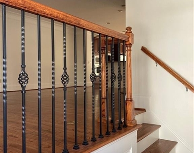 2783 Durham Drive Ne - Photo Thumbnail 2