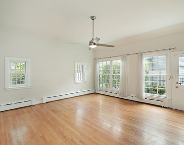 651 Brier Street - Photo Thumbnail 4