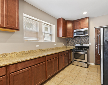323 Memorial Drive - Photo Thumbnail 3