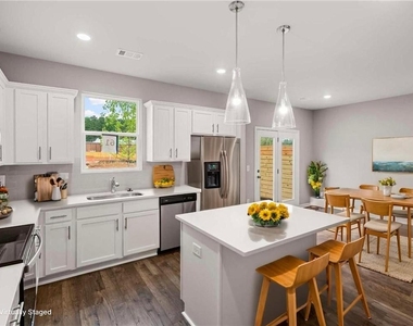 1107 Elyse Lane - Photo Thumbnail 2