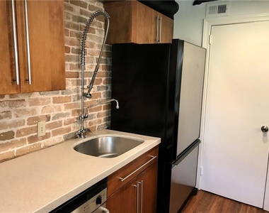 75 Roswell Court Ne - Photo Thumbnail 6