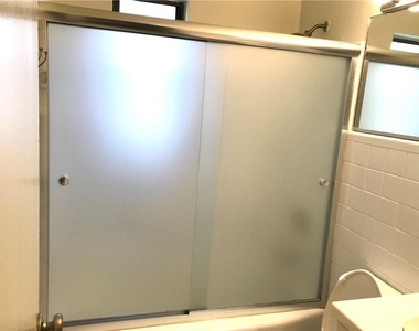 75 Roswell Court Ne - Photo Thumbnail 9