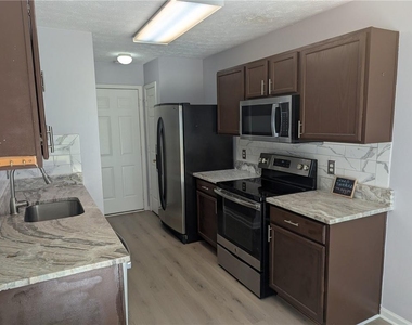 6165 Smoke Ridge Lane - Photo Thumbnail 5