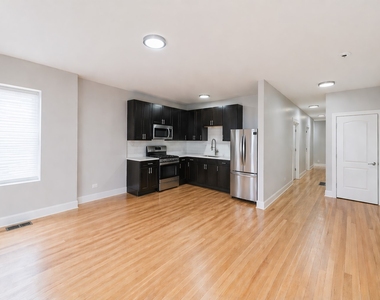 7944 S Ellis Avenue - Photo Thumbnail 3