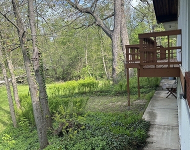 2030 Crestwood Lane - Photo Thumbnail 10