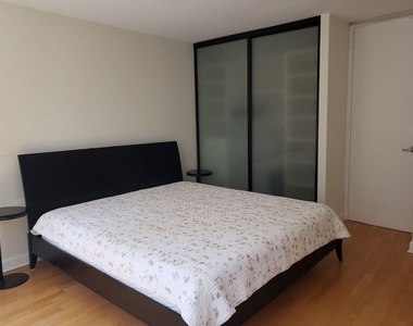 535 N Michigan Avenue - Photo Thumbnail 17