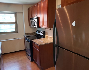 535 N Michigan Avenue - Photo Thumbnail 7