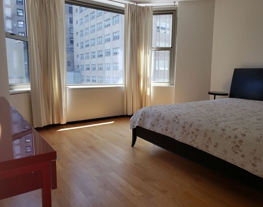 535 N Michigan Avenue - Photo Thumbnail 14