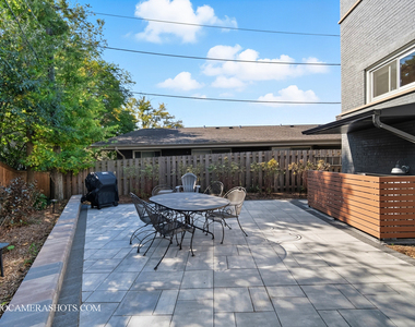 143 Ann Street - Photo Thumbnail 19
