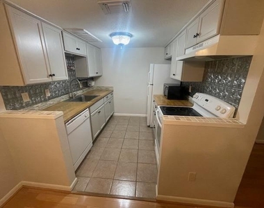 2350 Bering Drive - Photo Thumbnail 8