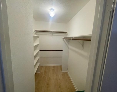 2350 Bering Drive - Photo Thumbnail 11