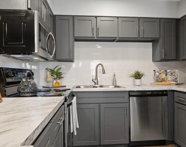 10951 Laureate Drive - Photo Thumbnail 11