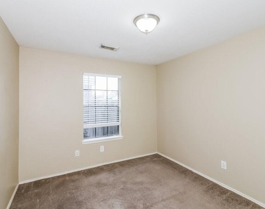 6618 Sutton Meadows Drive - Photo Thumbnail 11