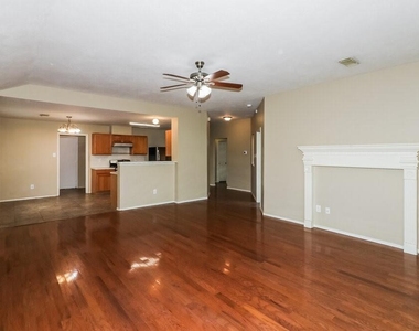 6618 Sutton Meadows Drive - Photo Thumbnail 3