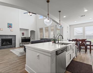 10427 Rigel Ridge Way - Photo Thumbnail 16