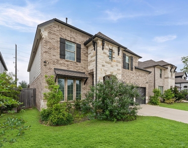 10427 Rigel Ridge Way - Photo Thumbnail 3