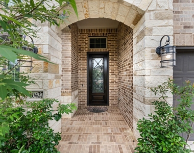 10427 Rigel Ridge Way - Photo Thumbnail 4