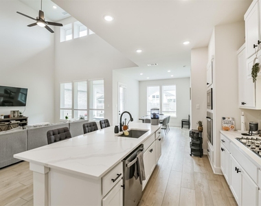 9243 Trimble Landing Drive - Photo Thumbnail 8