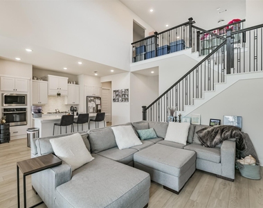 9243 Trimble Landing Drive - Photo Thumbnail 10