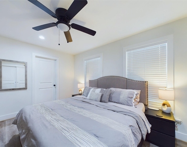 7609 Amelia Road - Photo Thumbnail 16