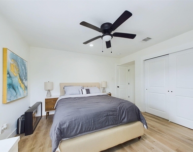 7609 Amelia Road - Photo Thumbnail 18