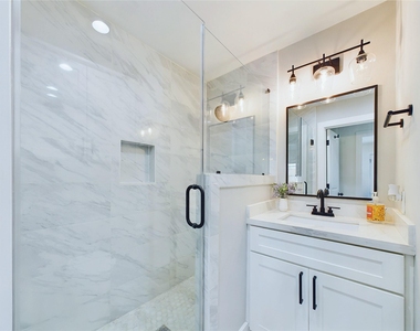 7609 Amelia Road - Photo Thumbnail 21