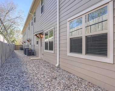 1419 Avenue N - Photo Thumbnail 44