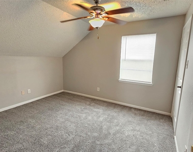 7704 Sign Street - Photo Thumbnail 16