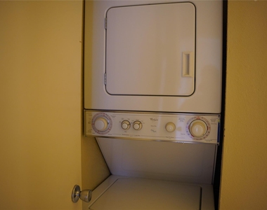 2475 Underwood Street - Photo Thumbnail 7